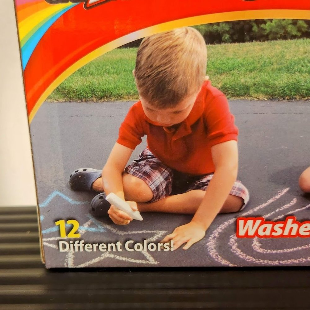 NEW Washable Sidewalk chalk 32 count school supplies preschool Montessori arr